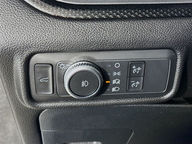 2021 Silver Metallic Ford Explorer ST 4X4 SUV