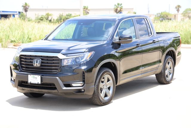 2023 Honda Ridgeline RTL Black at Community Honda