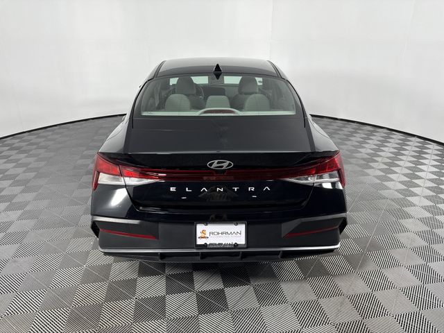 Used 2024 Hyundai Elantra For Sale in Indianapolis, IN
