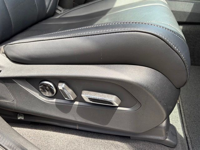 used 2023 Acura MDX car, priced at $41,999
