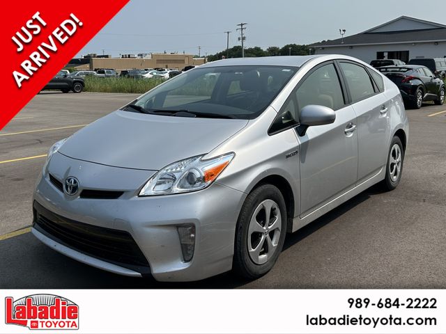 Classic Silver Metallic 2015 Toyota Prius Hatchback Front-Wheel Drive Continuously Variable Transmission