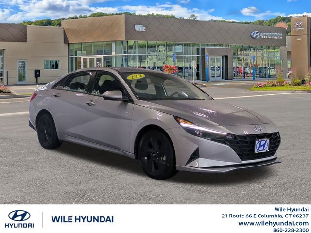2022 Hyundai Elantra SEL FWD