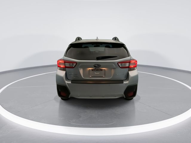 Used 2018 Silver Subaru 2.0i Limited image 3