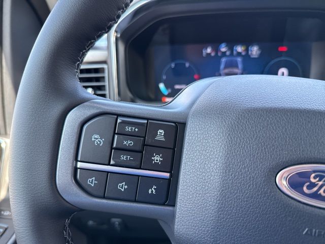 New 2025 Black Ford Lariat image 31