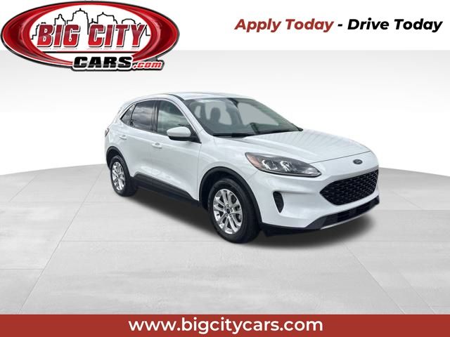 2020 Ford Escape SE photo