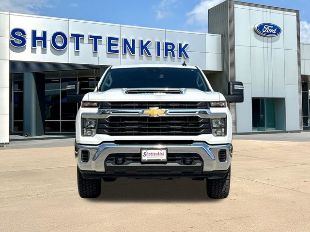 Used 2024 White Chevrolet LT image 2