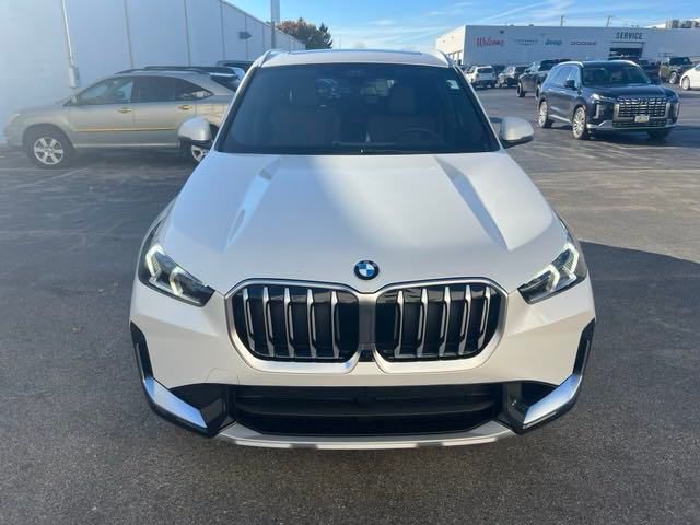 2025 BMW X1 xDrive28i 8