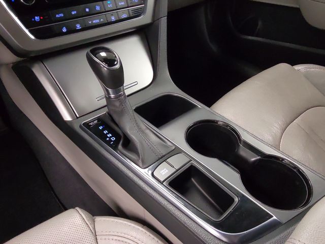 2015 – Hyundai – Sonata