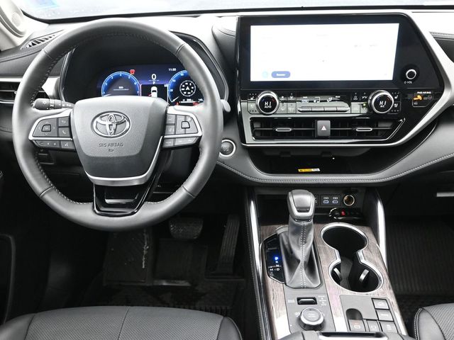 2024 Toyota Highlander Platinum 14