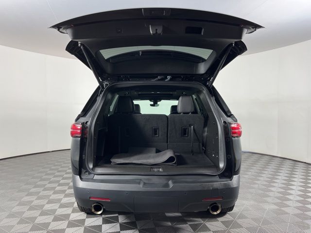 2022 Mosaic Black Metallic Chevrolet Traverse LT Leather AWD SUV
