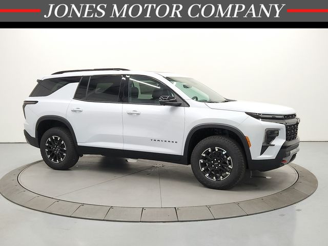 Polar White 2026 Chevrolet Traverse SUV / Crossover Four-Wheel Drive 8-Speed Automatic