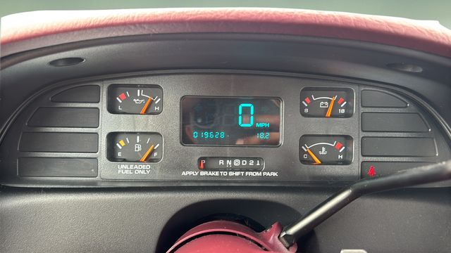 Used 1996 White Chevrolet Classic image 13