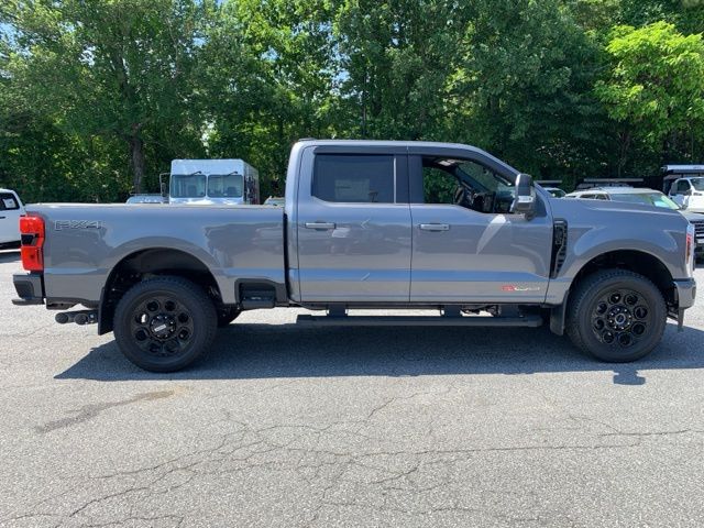 2024 Ford F-350SD Lariat 6