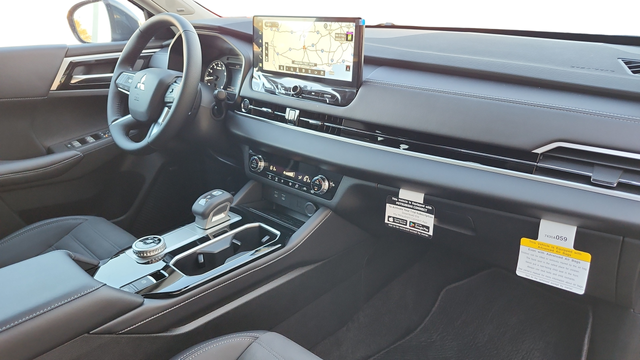 2025 Mitsubishi Outlander