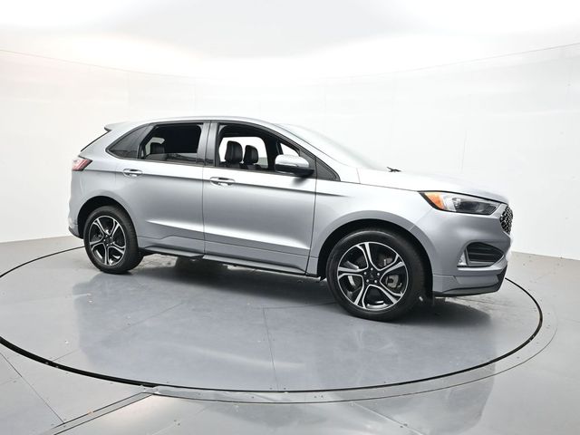 2023 Ford Edge ST