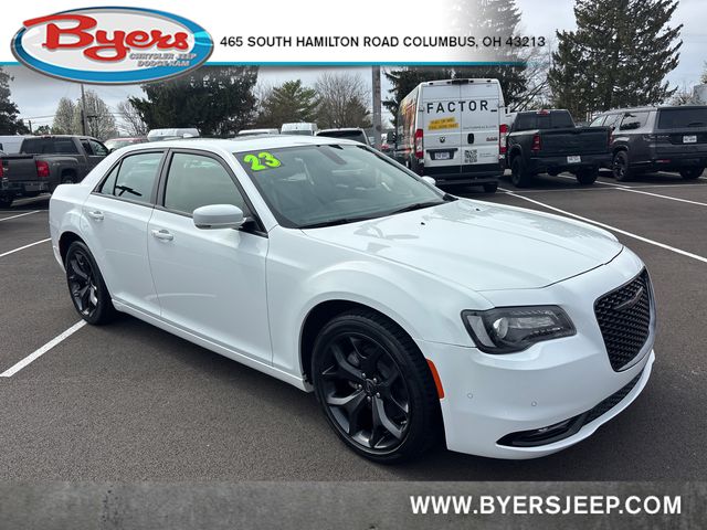Bright White Clearcoat 2023 Chrysler 300 S V6 RWD Sedan Rear-Wheel Drive 8-Speed Automatic