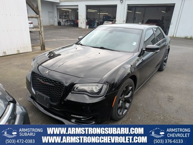 2022 Chrysler 300 S V8 RWD