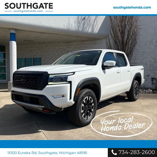 2024 Nissan Frontier PRO-4X Crew Cab 4WD