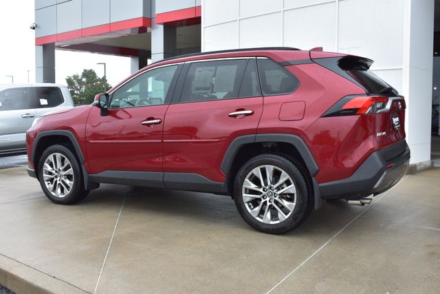 Used 2020 Toyota RAV4 SUV