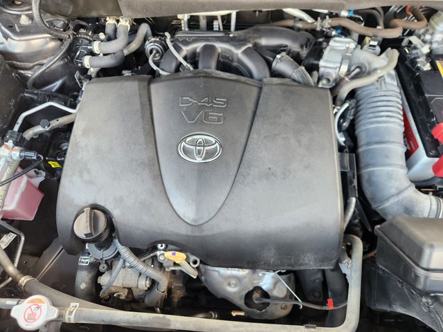2021 Toyota Highlander L Gray at North Houston Mitsubishi