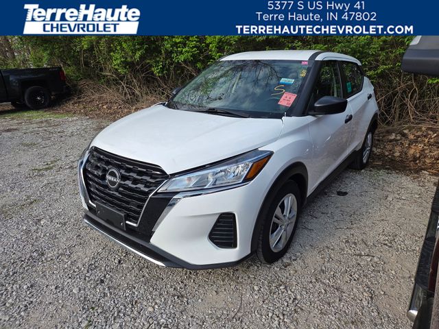 White (Fresh Powder) 2022 Nissan Kicks S FWD SUV / Crossover Front-Wheel Drive Continuously Variable Transmission