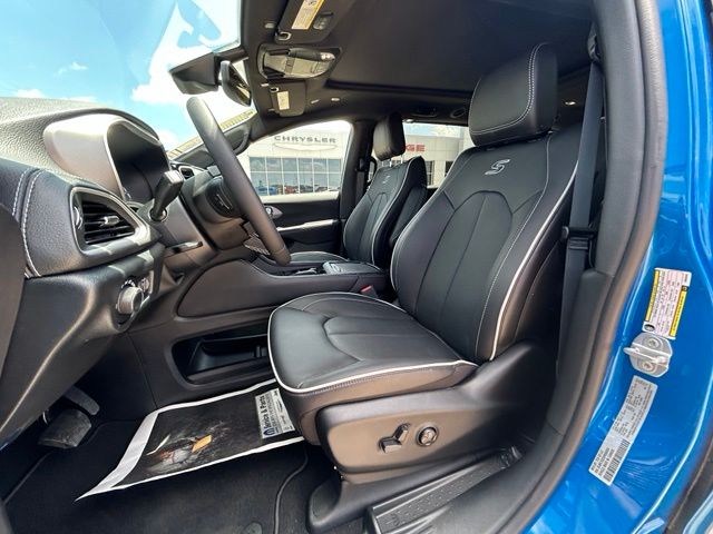New 2027 Chrysler Pacifica Van