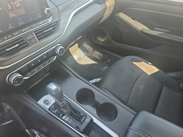 Used 2025 Nissan Altima Sedan