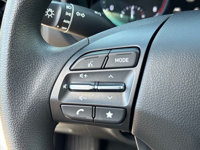 Used 2023 White Hyundai SEL image 26