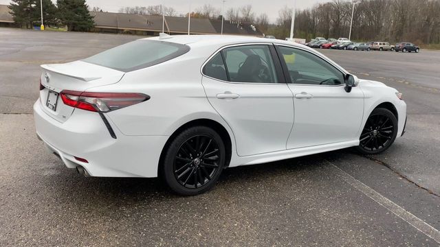 2022 Toyota Camry SE 8