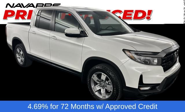 White 2025 Honda Ridgeline RTL AWD Pickup Truck All-Wheel Drive 9-Speed Automatic