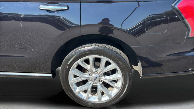 Used 2019 Black Ford Platinum image 44
