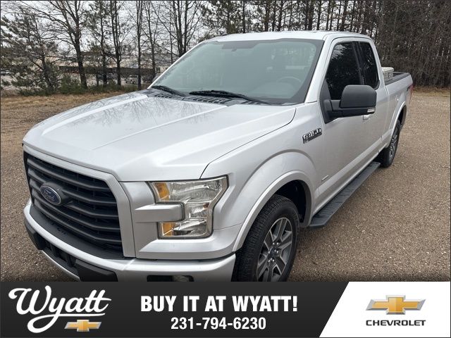Ingot Silver 2016 Ford F-150 XLT SuperCab Pickup Truck 4X2 6-Speed Automatic