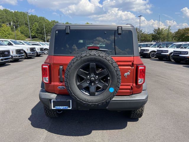 2024 Ford Bronco Black Diamond 5