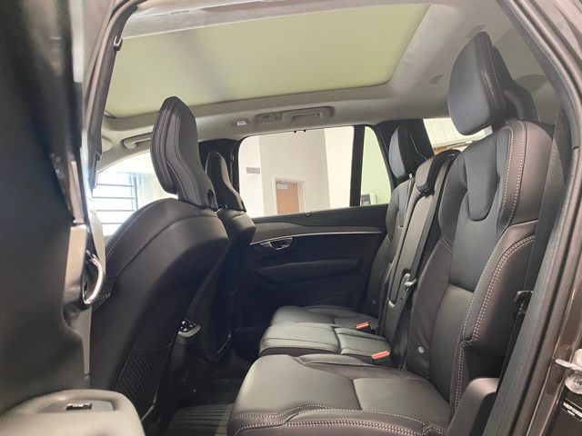 2025 Volvo XC90 B6 Ultra photo