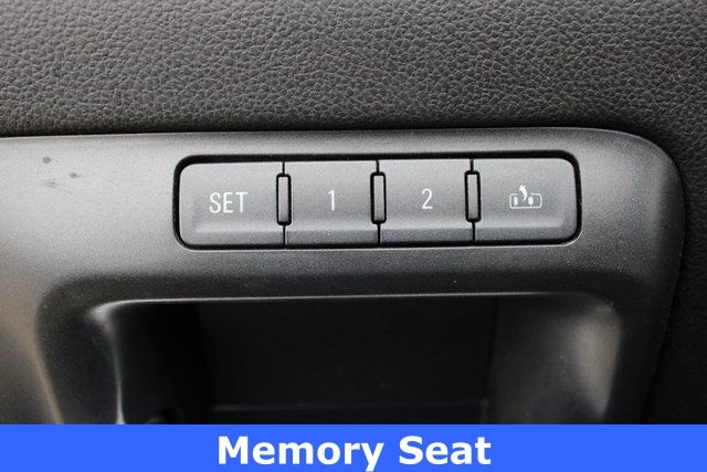 Used 2016 White Chevrolet LTZ image 4