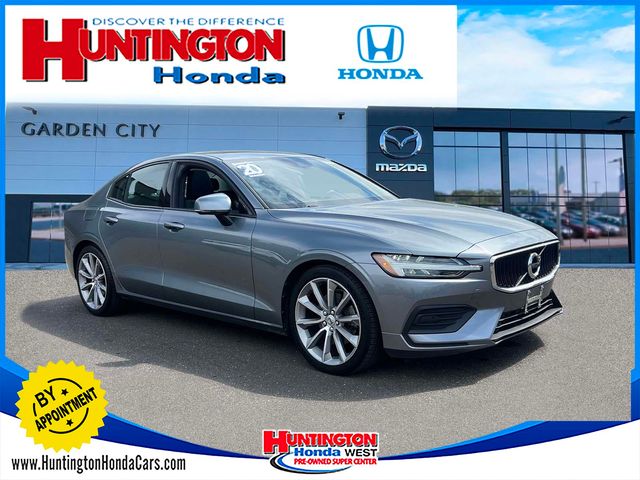 2020 Volvo S60 T5 Momentum FWD