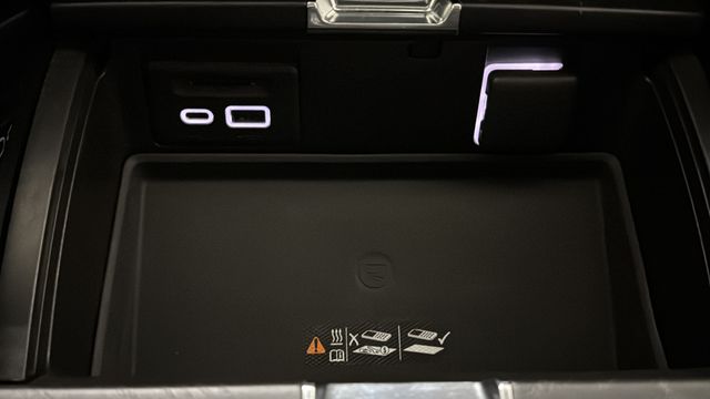 Used 2021 Onyx Black GMC Denali image 35