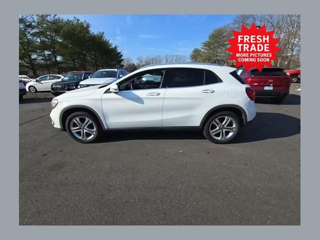 Polar White 2019 Mercedes-Benz GLA 250 4MATIC SUV / Crossover All-Wheel Drive 7-Speed Automatic