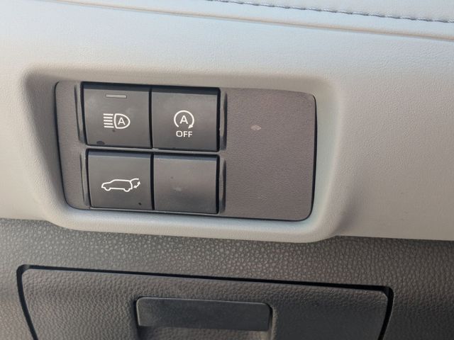 2025 Toyota Highlander XLE Beige at Davis Toyota of Orangeburg