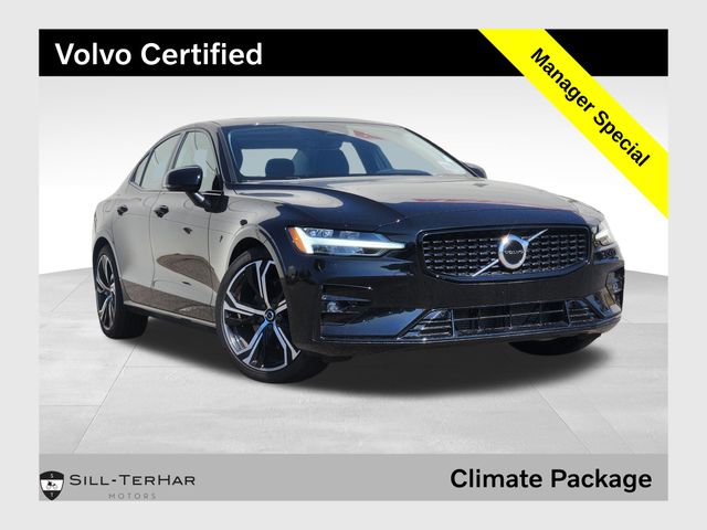  2024 Volvo S60 B5 Core Dark Theme AWD   