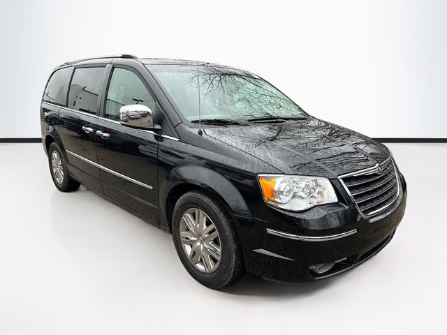 2008 Chrysler Town & Country Limited FWD