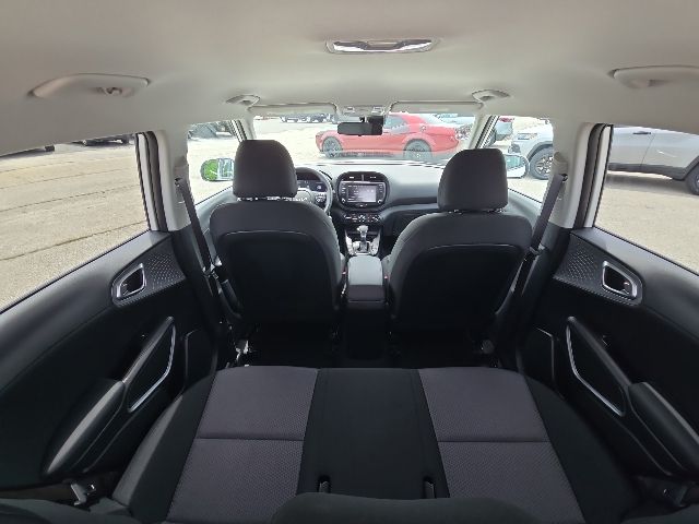 2025 Kia Soul LX:B02320