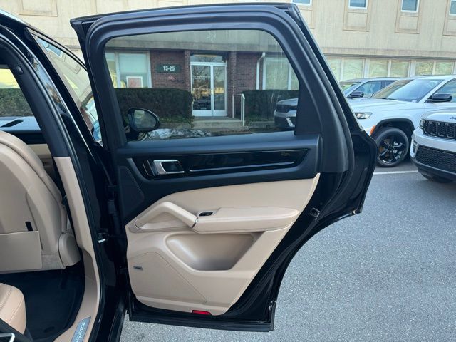 2019 Porsche Cayenne E-Hybrid