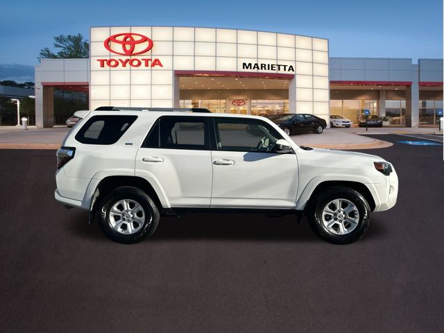 2024 Toyota 4Runner SR5 31