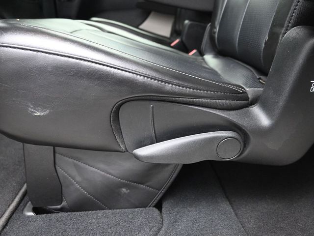 used 2023 Chrysler Pacifica car, priced at $24,997