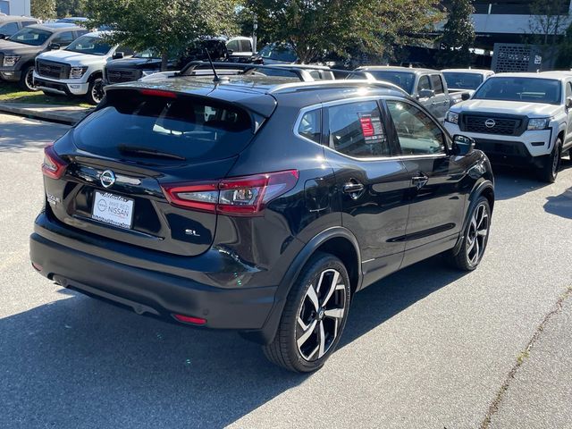 2021 Nissan Rogue Sport SL 3