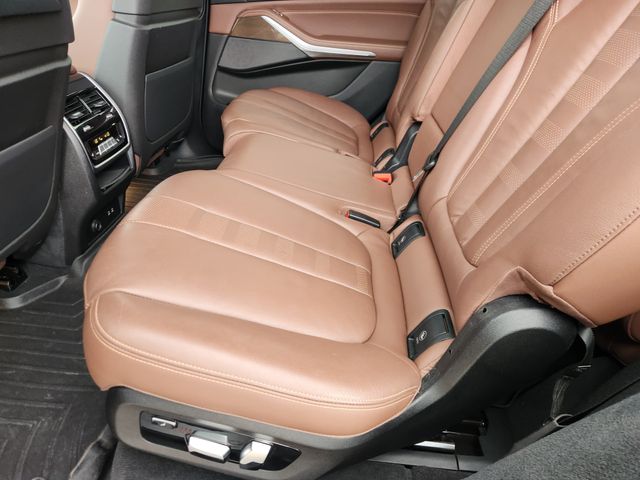 2020 BMW X7 xDrive40i Black at Ultimate Motorsports