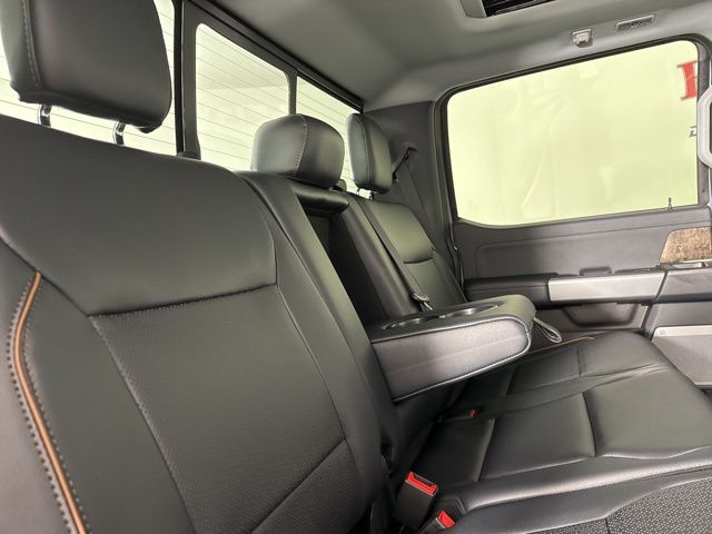 2025 Glacier Gray Metallic Tri-Coat Ford Super Duty F-250 SRW Lariat 4X4 Truck