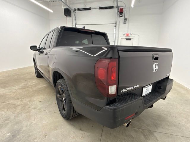 Certified Used 2023 Black Honda Black Edition image 7