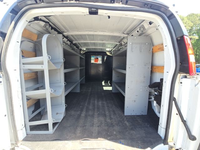 2022 GMC Savana 2500 Work Van:C02606
